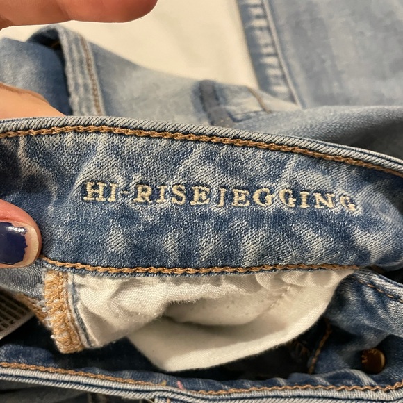 Blue American eagle high rise ripped jeans - Picture 6 of 9